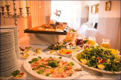 Hochzeitsbuffet, Hochzeitsmenü, Hochzeitsessen, Catering, Essen und Trinken, Speisen, lecker, köstlich, Silberhochzeit